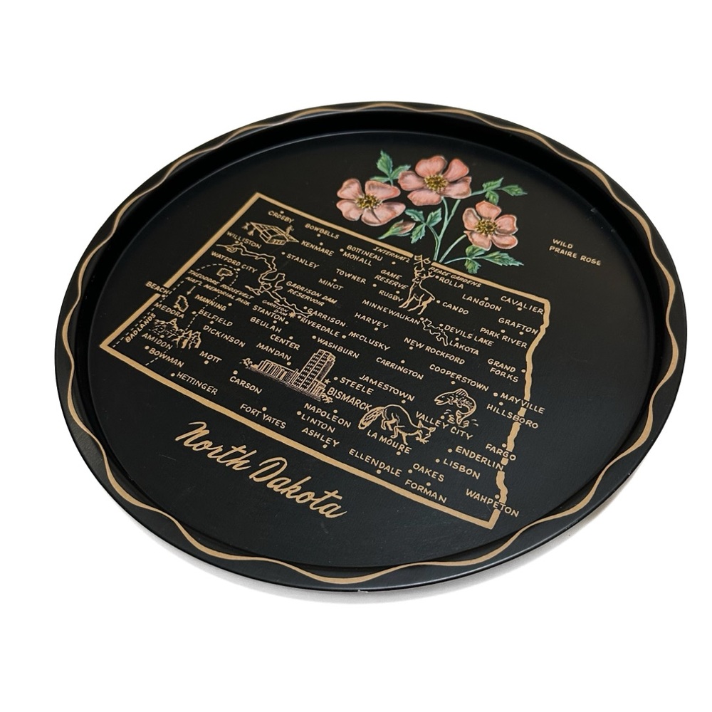 Vintage Mid-Century Souvenir North Dakota Map Round Metal Serving Tray